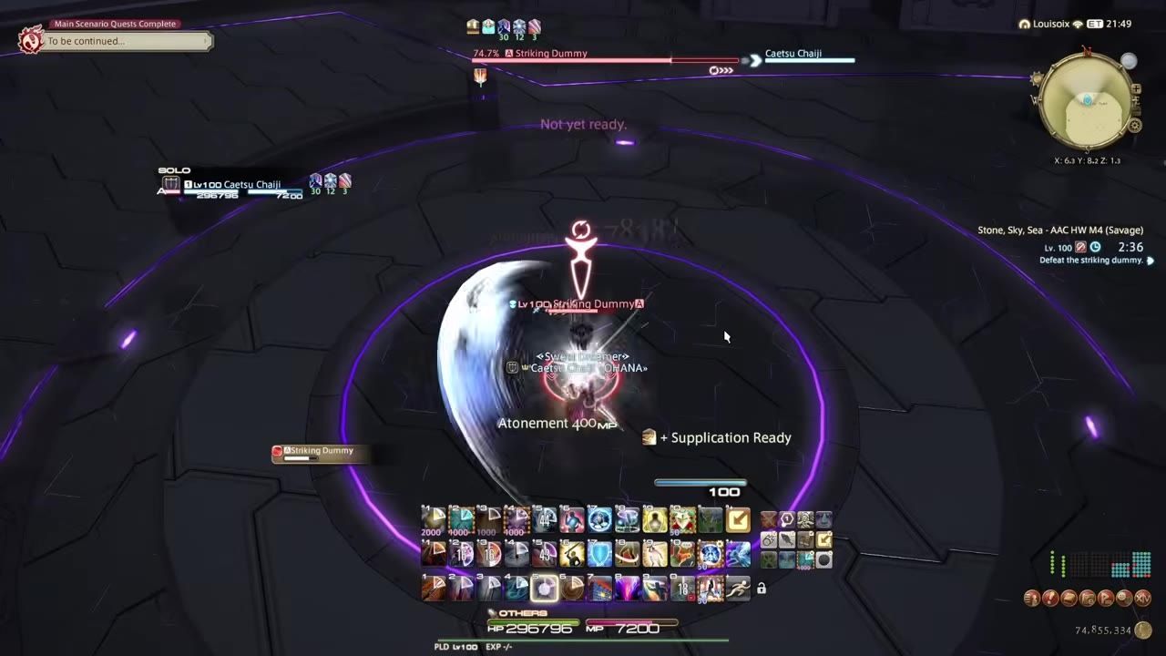 A scene in Final Fantasy XIV showing a Paladin attacking a striking dummy with active buffs and skills visible on the screen.