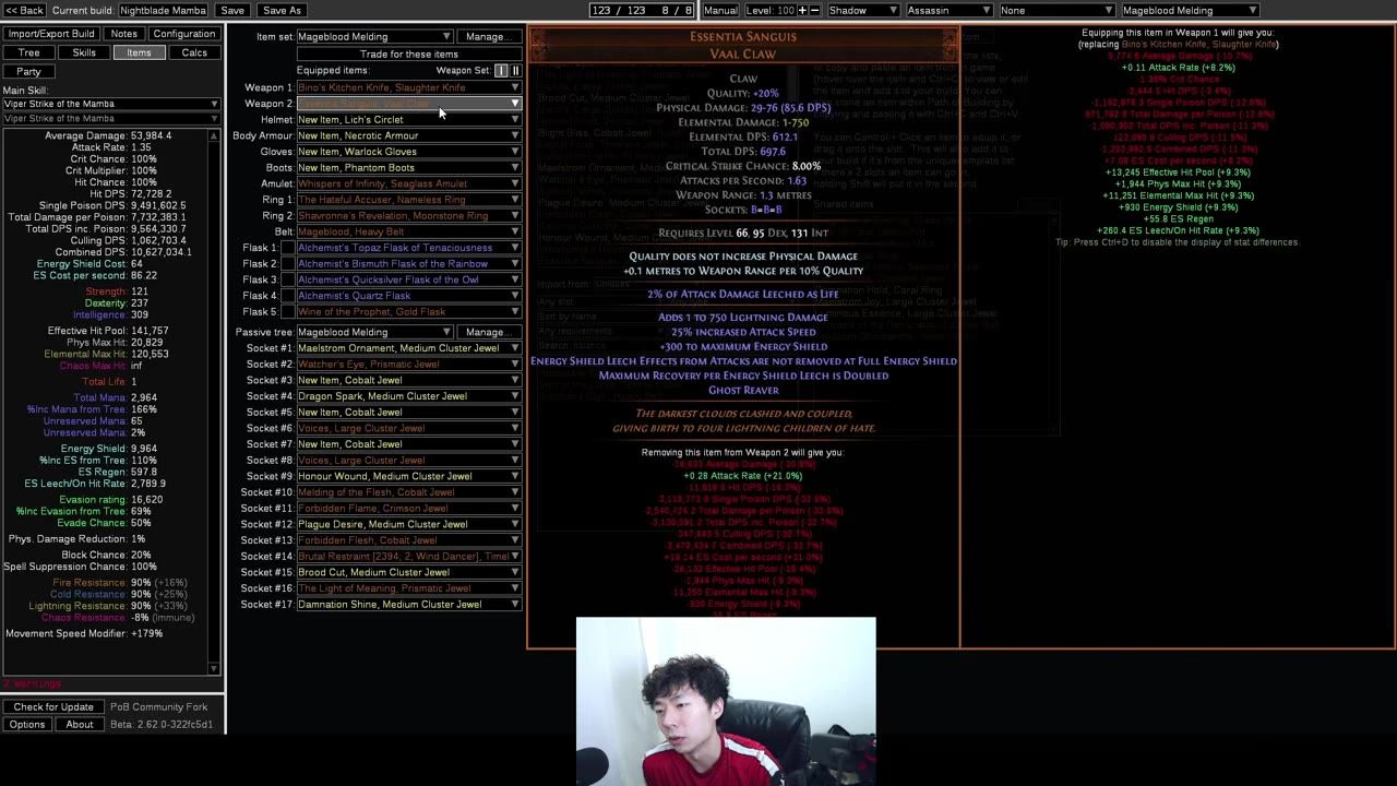 A Path of Exile build planner is open with weapon and gear slots listed on the left and a detailed item comparison panel for a claw in the center.