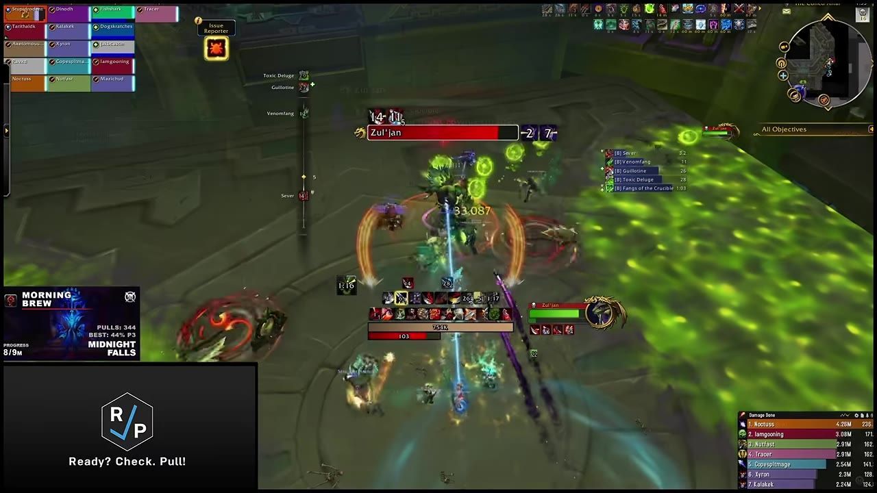 Gameplay showing Venom orbs forming during the Zul’jan encounter.