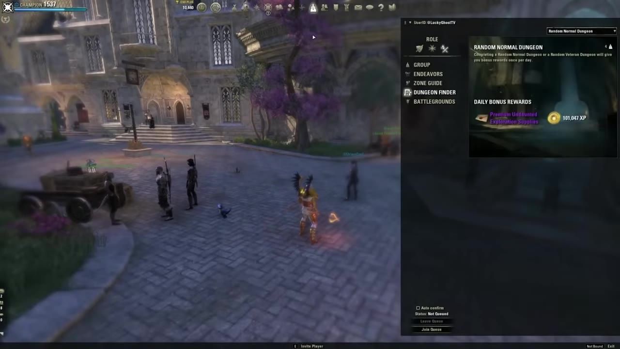 Game interface showing the Dungeon Finder menu with an option for a random normal dungeon and rewards detail visible.